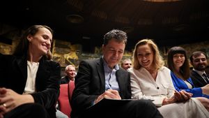 Nicușor Dan, replică pentru Elena Lasconi: Vă aduc aminte când ați venit și ați declarat presei „îi cer lui Nicușor Dan să medieze Lasconi-Ciucă-Orban astfel încât doar unul dintre noi să intre în competiție și să evităm o finală Simion-Ciolacu”