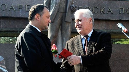 Brutar, milițian, președinte și deputat: Traseul politic al comunistului Vladimir Voronin, „Omul Secolului” în Republica Moldova