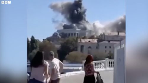 VIDEO Momentul în care o rachetă lovește la Sevastopol cartierul general al flotei rusești din Marea Neagră