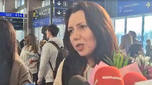 VIDEO Elev revenit din Dubai: „Unii colegi s-au speriat și au început să plângă” / Profesoară: „ Au trecut 13 ore până am ajuns la aeroport”