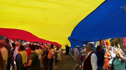 SONDAJ INSCOP 84% dintre participanții la sondaj declară că se simt mândri că sunt români/ Cum vede populația regimul comunist