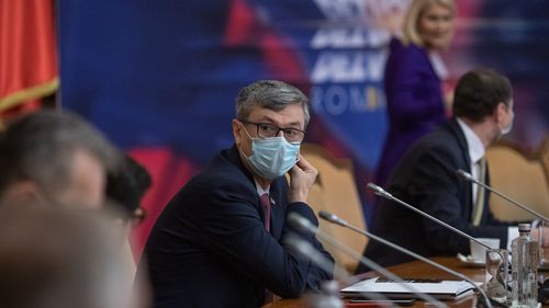 Ministrul Energiei: Am informat Comisia Europeană asupra planurilor autorităţilor române de a adopta măsuri suplimentare pe termen scurt pentru a creşte intensitatea sprijinului acordat consumatorilor finali