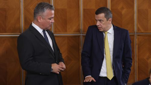SURSE: Sorin Grindeanu a primit ”mandat larg de negociere” cu premierul desemnat Adrian Veștea