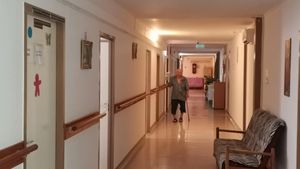 Fonduri europene pentru un centru de recreere la căminul de bătrâni din Ciacova (Timiș). Un proiect transfrontalier pentru vârstnicii din România și Serbia