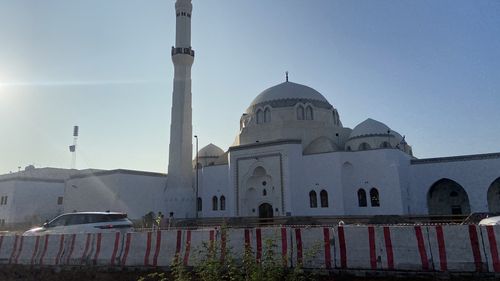 O inscripție greacă misterioasă ar putea dezvălui existența unui templu pierdut sub Marea Moschee din Siria