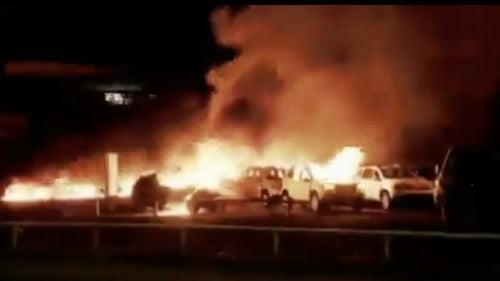 Noapte de violențe în Noua Caledonie, autoritățile au impus starea de asediu