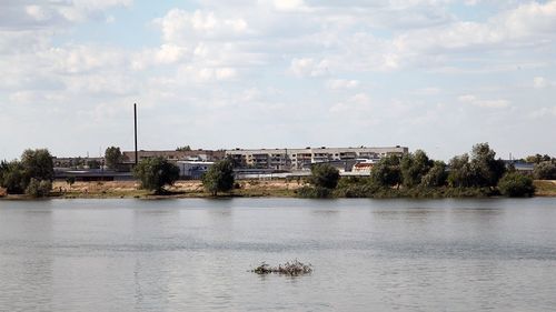 VIDEO Drone în portul Ismail, filmate de pe malul românesc al brațului Chilia Veche / A fost emis mesaj RO-Alert