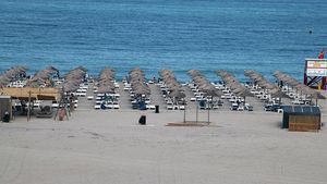 Plaje mai late și în Eforie, pe modelul Mamaia / Noile spații trebuie intabulate înainte de închiriere, iar birocrația ar putea împiedica deschiderea lor în acest sezon