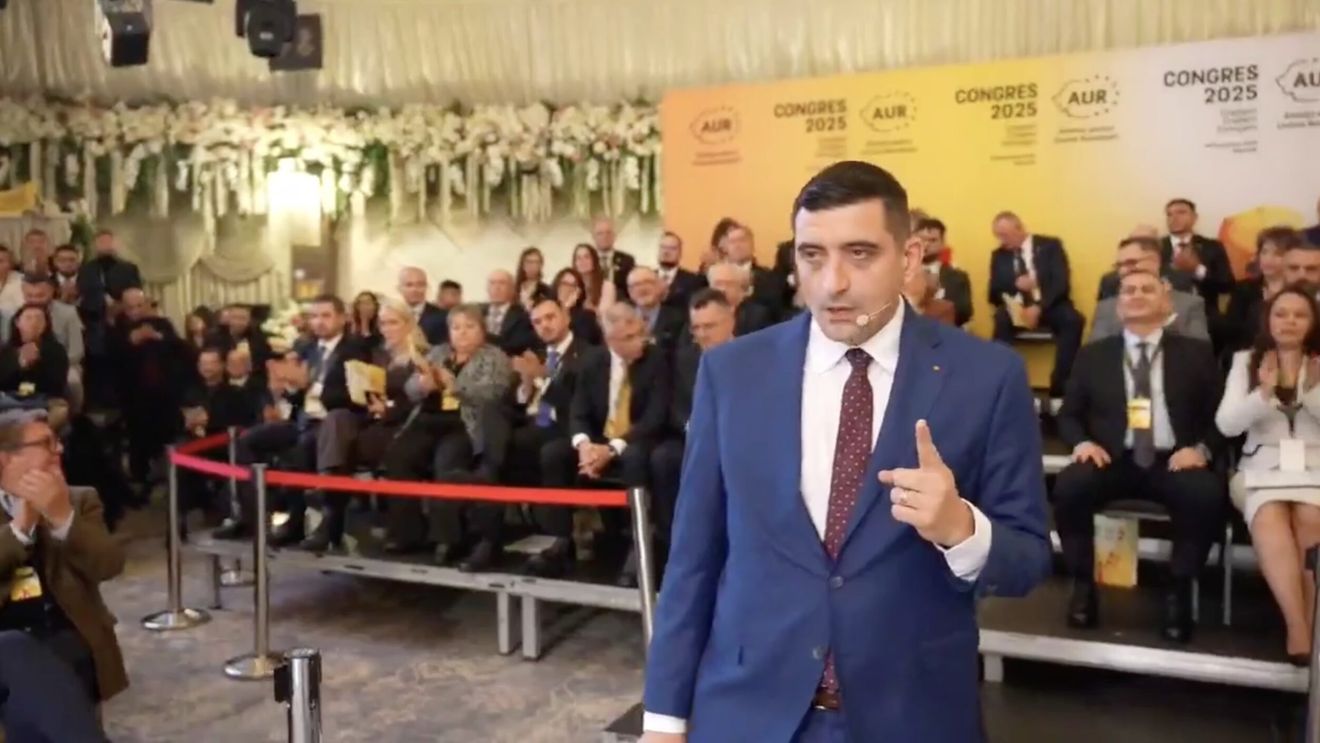 Simion, reconfirmat la șefia partidului extremist AUR, după ce a candidat de unul singur / Dintre cei peste 1000 de delegați doar 17 au votat împotrivă