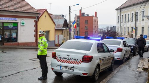 13% din șoferii de microbuze școlare din Harghita, opriți luni de polițiști, erau băuți / Din 23 de mașini oprite de poliție s-au depistat 3 șoferi care au consumat alcool