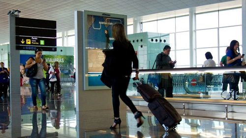 Republica Moldova, Muntenegru, Canada și alte șapte state, pe lista celor pentru care țările UE ar trebui să elimine restricțiile de călătorie