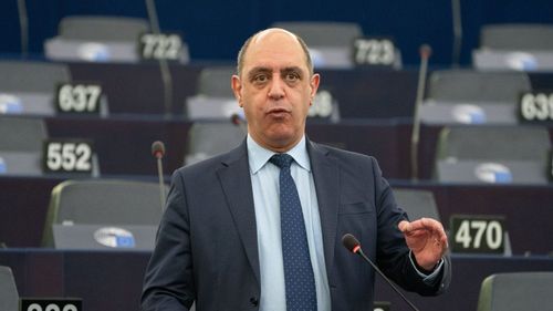 Portugalia: Un medic şi europarlamentar, numit în funcția de ministru al Sănătății / Fostul ministru a demisionat după ce o femeie însărcinată a murit, pe fondul disfuncţionalităţilor din serviciile spitaliceşti