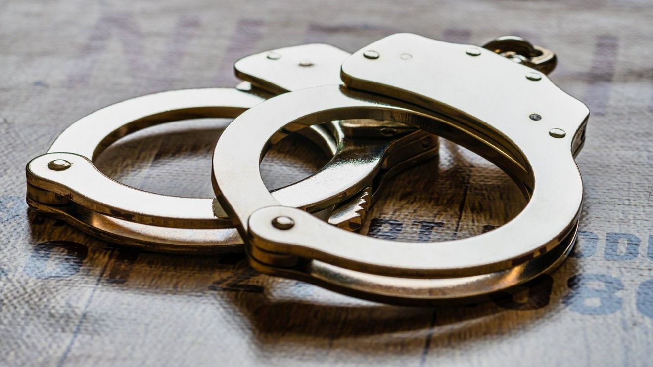 Directorul unei societăți a Consiliului Local Mangalia, Doru Colgiu, reținut de DNA după ce a fost prins în flagrant când ar fi primit 60.000 de lei mită de la un om de afaceri