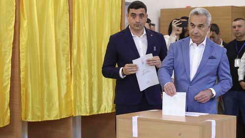 EXCLUSIVE: Calin Georgescu's ties to Putin's campaign manager exposed in Austrian radio debate