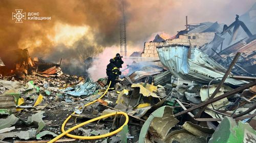 Volodimir Zelenski cere presiuni internaționale asupra Rusiei după atacul devastator din Kiev / 24 de persoane au murit, între care trei copii