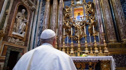 Papa Francisc avertizează asupra pericolelor "perverse" ale inteligenței artificiale