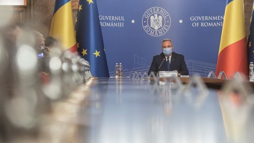 Videoconferință a premierului cu prefecții: Pregătirea pentru iarnă