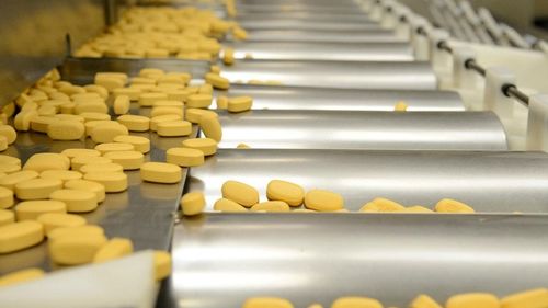 Tratament experimental pentru pacienții din România cu coronavirus: un medicament anti-HIV folosit și în China, parte a unui program masiv de testare al OMS, dar a cărui eficacitate încă nu este dovedită