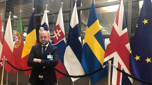 Emanuel Ungureanu susține că fostul șef al Agenției Naționale a Medicamentului a fost numit consilier al secretarului de stat de la Sănătate Andrei Baciu / Ministerul Sănătății precizează că acesta nu este angajat în minister