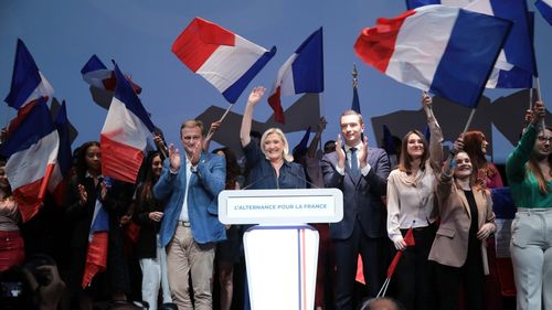 Marine Le Pen și Reunirea Națională, marii câștigători în plan politic în urma adoptării contestatei reforme a pensiilor din Franța