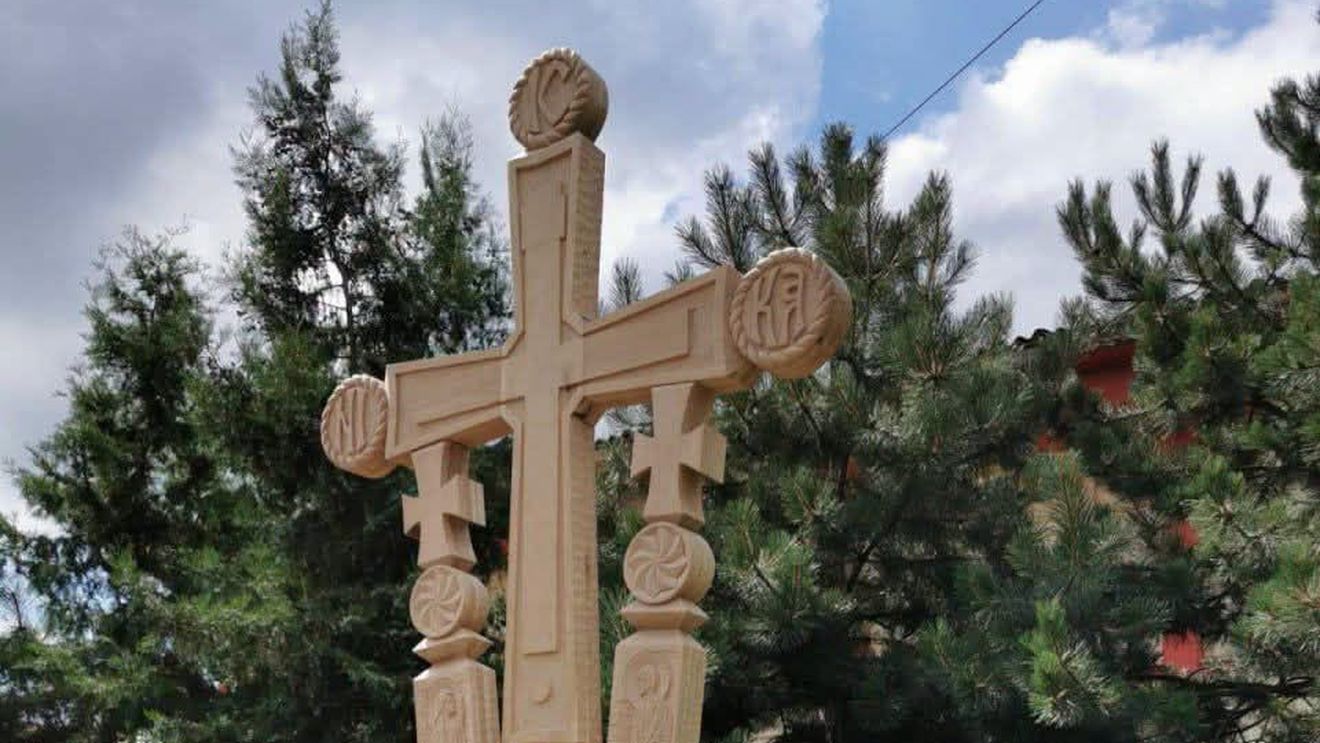 MOTIVARE Cum a încercat Eugen Sechila, unul dintre locotenenții lui Călin Georgescu, să convingă instanța că nu este vinovat de afișare de simboluri legionare: A pretins că este sculptor și a invocat libertatea artistică / Judecătoria Oltenița l-a declarat vinovat, dar i-a aplicat doar un avertisment