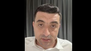 Alegerile anticipate, noua strategie a extremistului Simion: „Nu vor trece multe luni până când vom avea alegeri anticipate. Cu 3,8 milioane de voturi luăm majoritatea în Guvern”; „Vă îndemn să ieșiți la protest” / Despre Nicușor Dan: „E marioneta Franței”