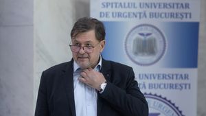 UPDATE Ministrul Rafila, despre cazul de la Spitalul Pantelimon, unde 20 de persoane au murit pentru că li s-ar fi administrat incorect un medicament: Dacă acest caz a fost adus și în atenția organelor penale cu atât mai bine. E adevărat că e un număr prea mare de decese. Corpul de Control al Ministerului va fi acolo