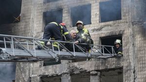 Zelenski: Îi promit fiecărui ucrainean care şi-a pierdut casa că statul va reface totul. Va fi o reconstrucţie istorică