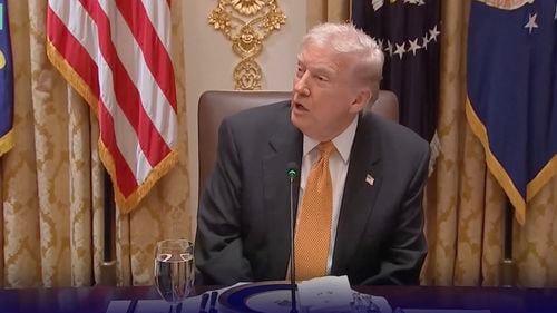 VIDEO Trump, întrebat despre retragerea parțială a trupelor americane din România: „Trupele vor rămâne în România, doar rotația acestora se modifică”/ „Românii, un popor grozav. Relația cu România este foarte bună”