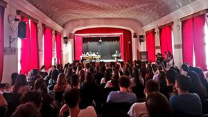 Proiect în șase licee din București pe tema „anti-bullying” cu reprezentații de teatru, proiecții și dezbateri