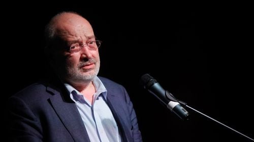 VIDEO Dușuri reci pentru PNL la evenimentul festiv al partidului. Stelian Tănase: Alianța cu PSD e toxică, PSD înghite PNL / Valeriu Stoica: Când ma uit la oamenii politici din România am impresia că văd o adunare de nevăzători