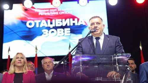 Sârbii din Bosnia vor blocarea instituţiilor centrale ale ţării / UE şi SUA reacţionează