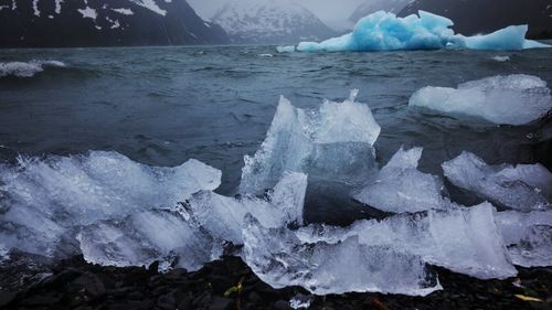SUA au discutat posibilitatea folosirii spărgătoarelor de gheaţă ruseşti pentru proiecte de gaze în Alaska (surse Reuters)