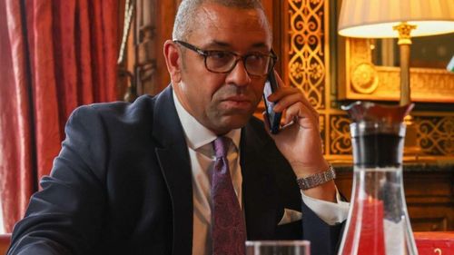 Ministrul britanic de externe, James Cleverly, va vizita miercuri China