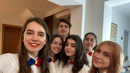 Performanță istorică a echipei naționale a României, la Campionatul Mondial de Dezbateri pentru Elevi: Locul 8 în lume și cea mai bună echipă vorbitoare de engleză ca limbă străină