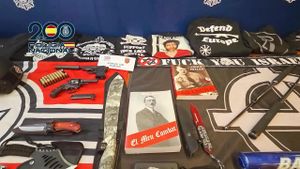 O celulă a grupării neonaziste americane ”The Base”,  adeptă a supremației albilor, destructurată în Spania / Suspecții ar fi încurajat comiterea de acte violente / Erau pregătiți de atacuri țintite cu scopul de a ”răsturna instituțiile democratice occidentale”