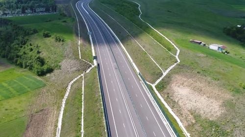 Ministrul transporturilor, despre construirea unei autostrăzi și a unei căi ferate care să lege Constanța de Gdansk: Ambele proiecte, atât Rail-2-Sea cât şi Via Carpatia, implică atragerea de fonduri private