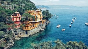 De ce nu te mai poți opri în locurile aglomerate din satul italian Portofino cu doar 500 de locuitori? În ce perioadă e valabilă interdicția primăriei