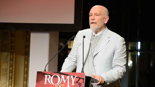 Celebrul actor John Malkovich vine la Timișoara cu spectacolul The Infernal Comedy/ Comedie infernală