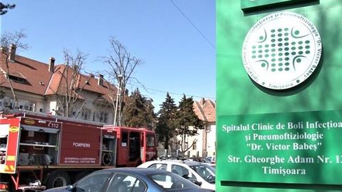 Pompierii stau permanent în curtea Spitalului Victor Babeș Timișoara, de teama unui posibil incendiu / O parte din instalațiile electrice ale unității medicale sunt vechi de 70 de ani