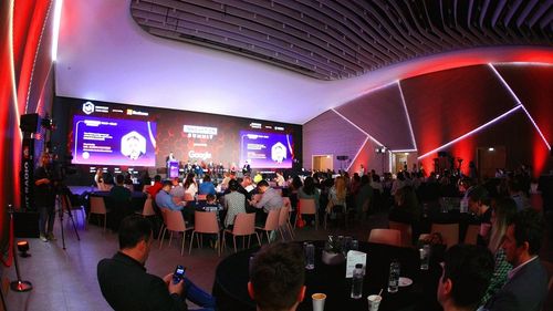 Bucharest Tech Week, cel mai mare festival de tehnologie şi inovaţie din Europa Centrală şi de Est, începe luni la Bucureşti