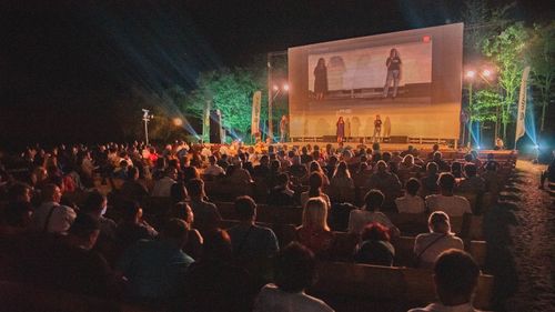 Vara filmelor în România: 7 festivaluri de neratat prin țară / Piatra Neamț, Timișoara, Roșia Montană, Curtea de Argeș. Sfântu Gheorghe, Câmpulung Moldovenesc și Fălticeni