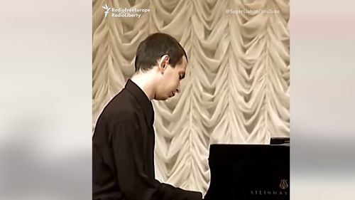 Moartea solitară a unui pianist rus întemnițat care s-a opus războiului