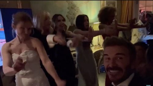 Trupa Spice Girls s-a reunit la petrecerea dată de Victoria Beckham cu ocazia împlinirii a 50 de ani