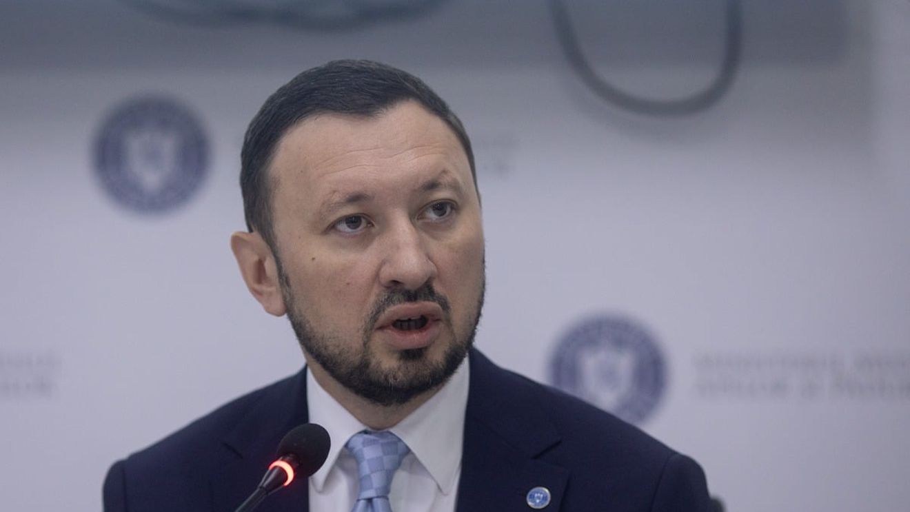 Fostul ministru al Mediului (PNL) compară primele de pensionare de la CCR cu cele de la Romsilva și cere eliminarea „peșcheșurilor” din bani publici care sfidează bunul-simț