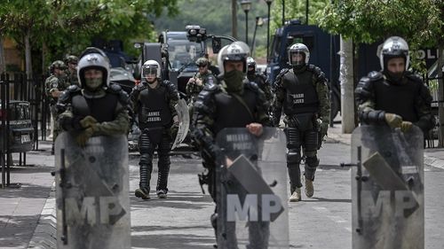 NATO se declară îngrijorată de arestarea pentru spionaj a unui croat care a servit în misiunea sa din Kosovo