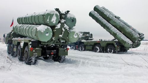 Avioane de luptă rusești sunt transferate în Belarus, în timp ce trupe americane sosesc în Polonia