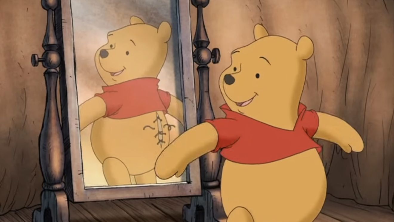 Winnie the Pooh împlineşte 100 de ani / Scriitorul A. A. Milne s-a inspirat în creația acestui personaj din colecţia de jucării de pluş a fiului său, Christopher Robin