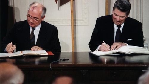 Decizie a SUA cu implicații globale: Washingtonul vrea să se retragă din tratatul de neproliferare a armelor nucleare INF din cauza încălcării de către Rusia