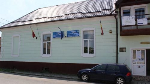 Fostul primar din Sâmbăta de Sus (Brașov), condamnat la trei ani de închisoare cu suspendare pentru abuz în funcție / Va munci 100 de zile în folosul comunității la primărie   